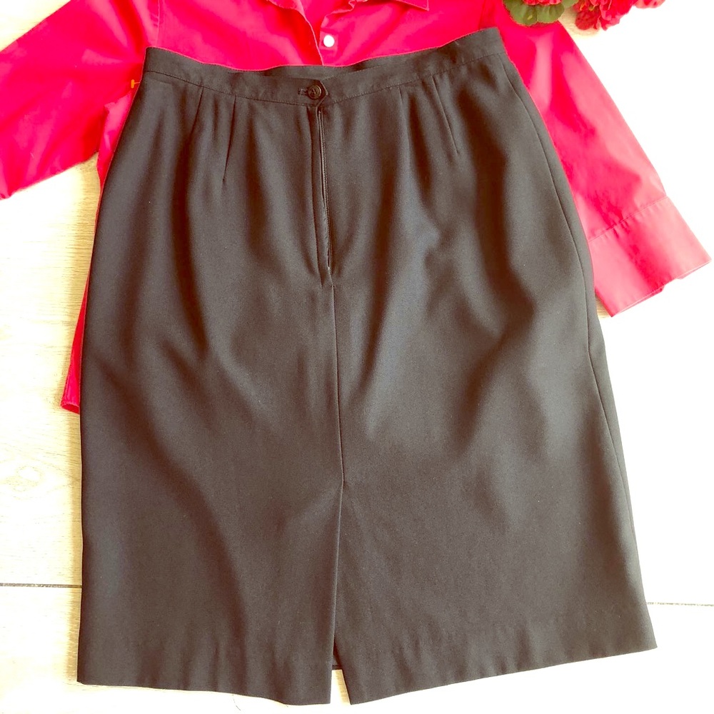 Black skirt